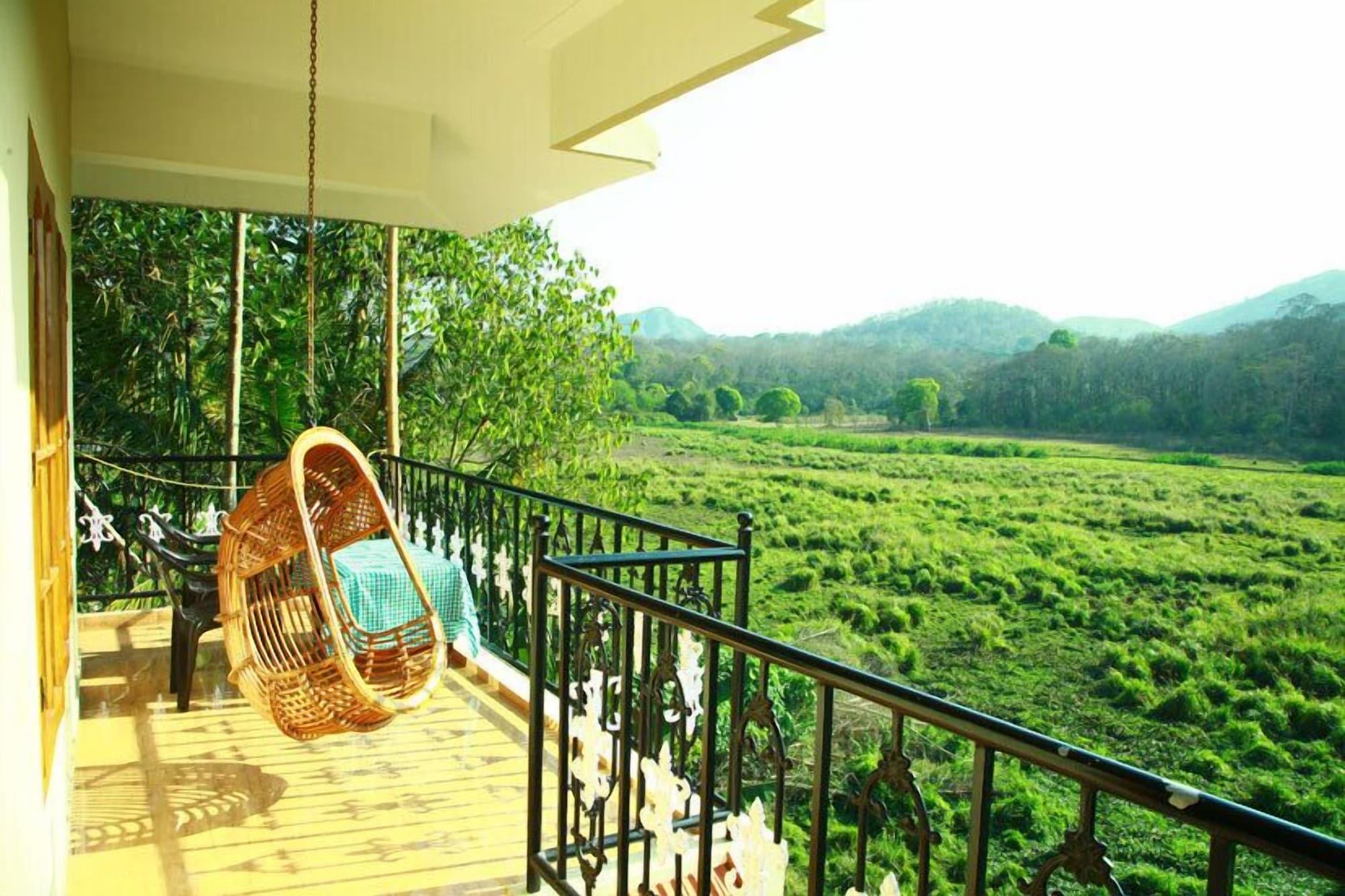 Jungle Palace Homestay *