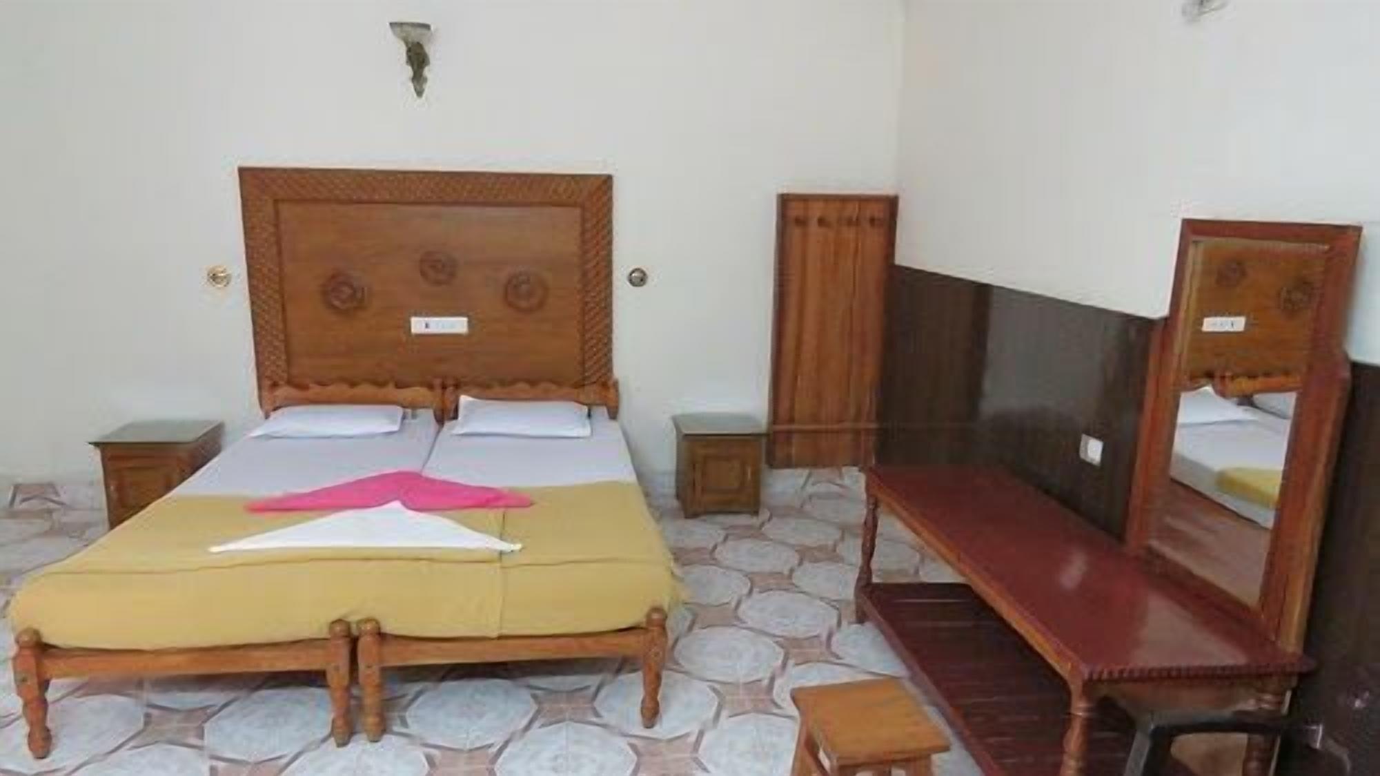 Homestay Jungle Palace