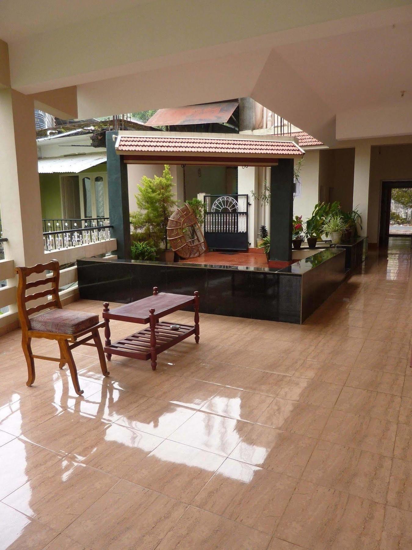 Homestay Jungle Palace Thekkady